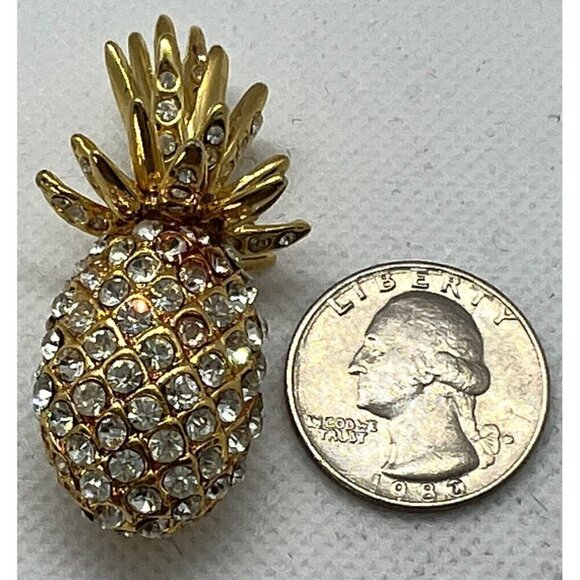GOLD Tone Brooch Pineapple With Clear Rhinestones - Picture 9 of 9
